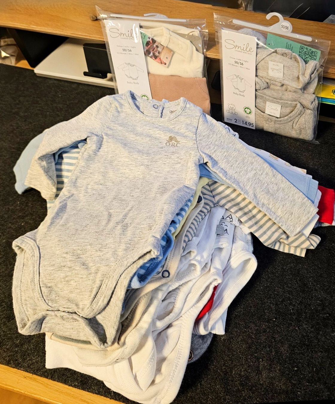 Hugo Boss Kleiderpakete & -sets: Babykleider in Spitzenqualität – Gebraucht aus Schötz von fat_tw7v 3