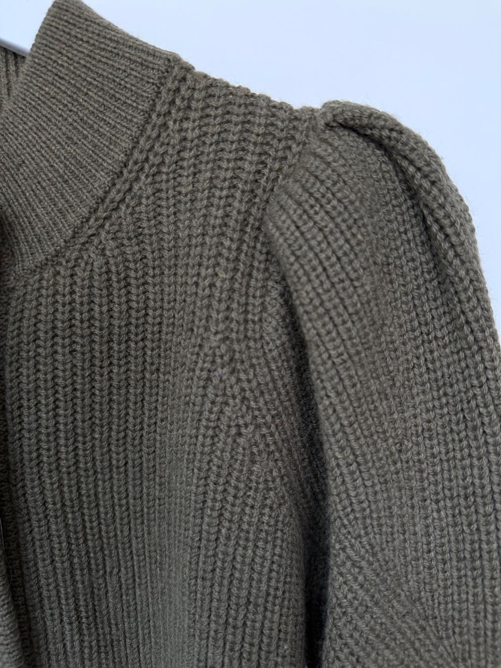 Repeat Maglioni & Felpe: REPEAT Strickpullover mit Puffärmeln – Khaki / Olivgrau – Nuovo (secondo la descrizione) da St-Sulpice VD venduto da Nnie 3