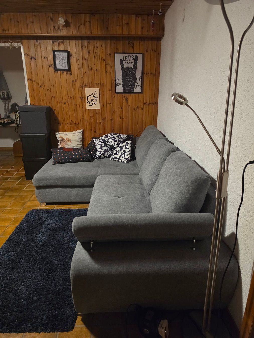 Conforama Sofas: Canapé lit presque neuf – Gebraucht aus Leysin von jes_2dvb 1