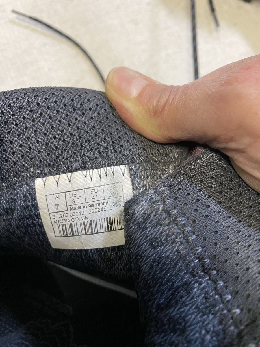 Lowa Damenschuhe: Wanderschuhe von Lowa Gr 41 – Gebraucht aus Murten von juliagnaedinger 2