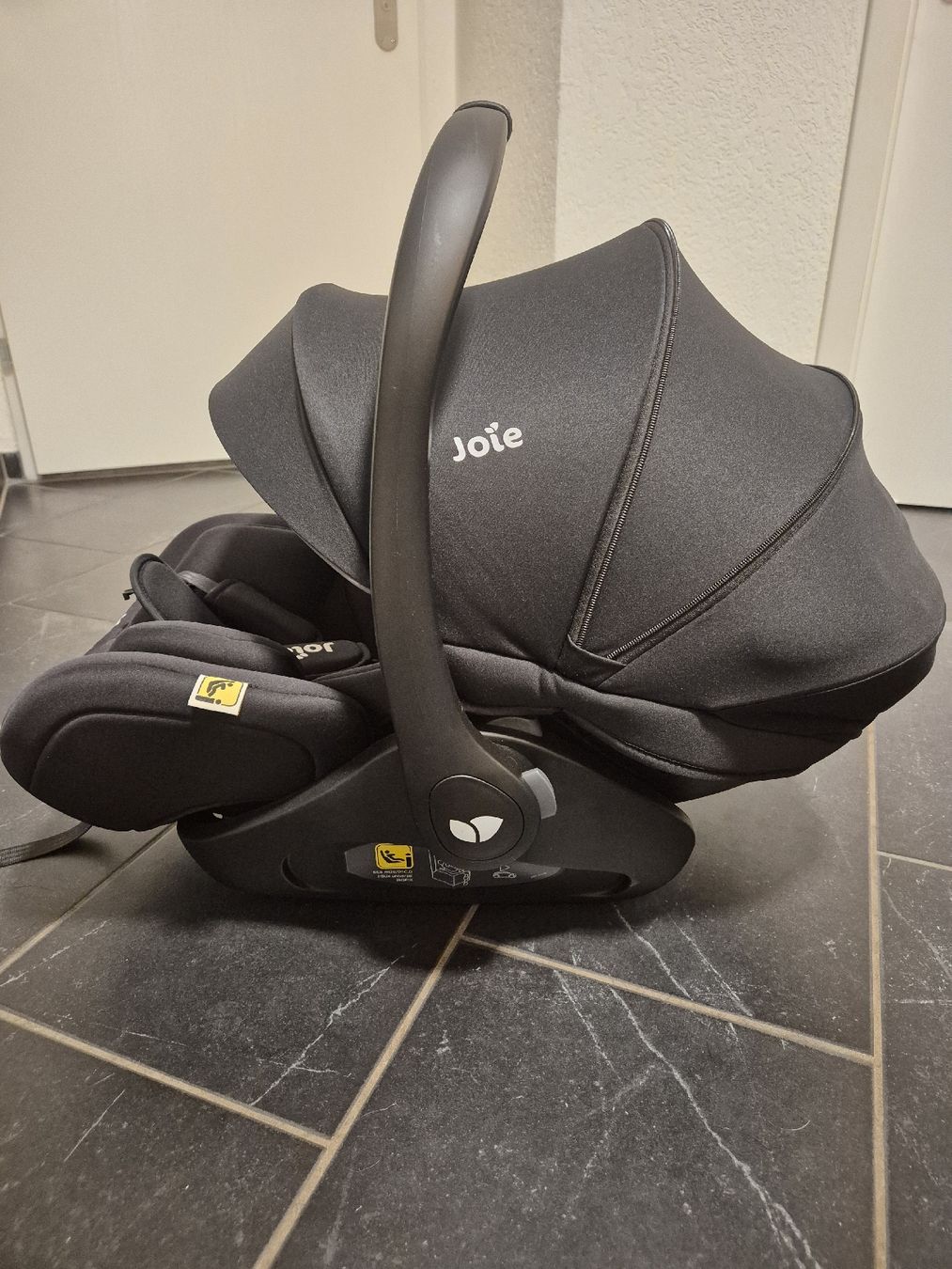 Joie Seggiolini per auto: Joie i-Level Babyschale ohne Base – Usato da Auw venduto da sce_5jd2