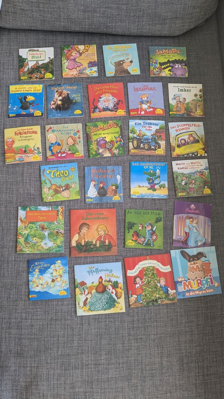 Libri: Über 80 Mini-Bücher – Usato da Zürich venduto da versolalto 1