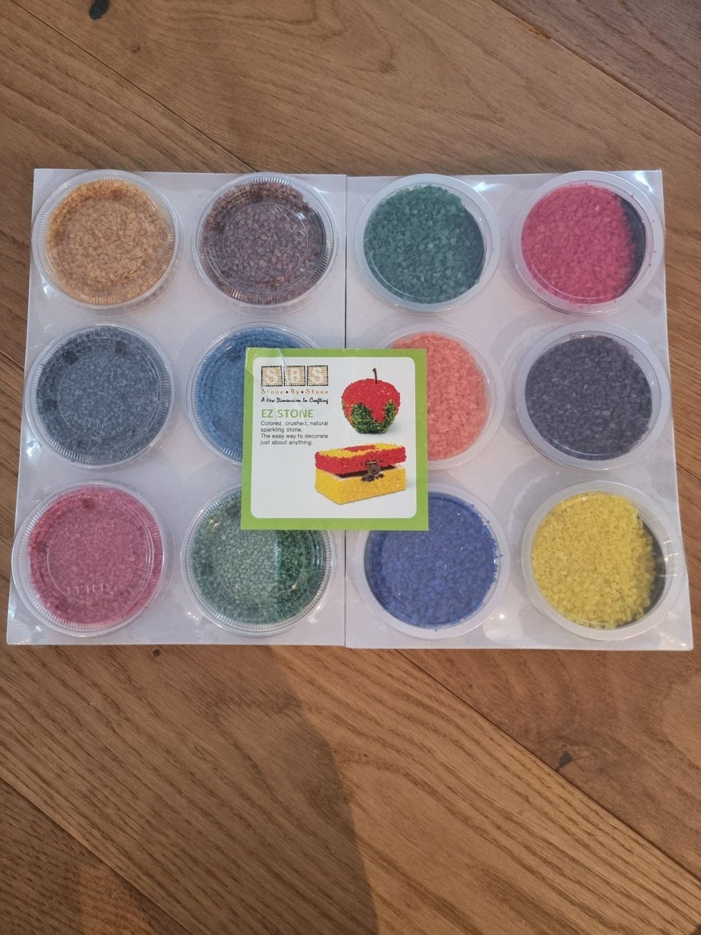 Kit bricolage: Bastelsteinchen – Nuovo e nell'imballaggio originale da Buttikon SZ venduto da Limo180