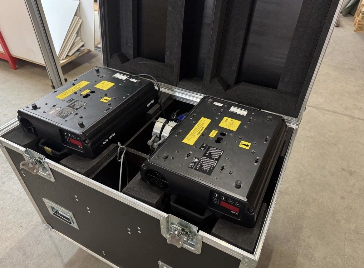 Martin Lampen: 2 Stück Martin Mac 500 Moving Heads im Case – Gebraucht aus Ehrendingen von Sansav 5