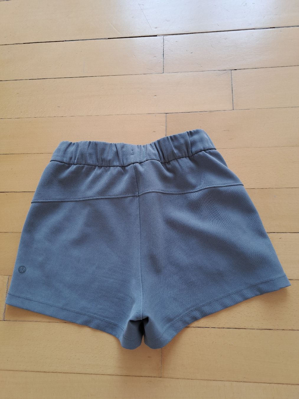 Lululemon Hosen: Lululemon Shorts – Gebraucht aus Thalwil von sternenstaub369 1