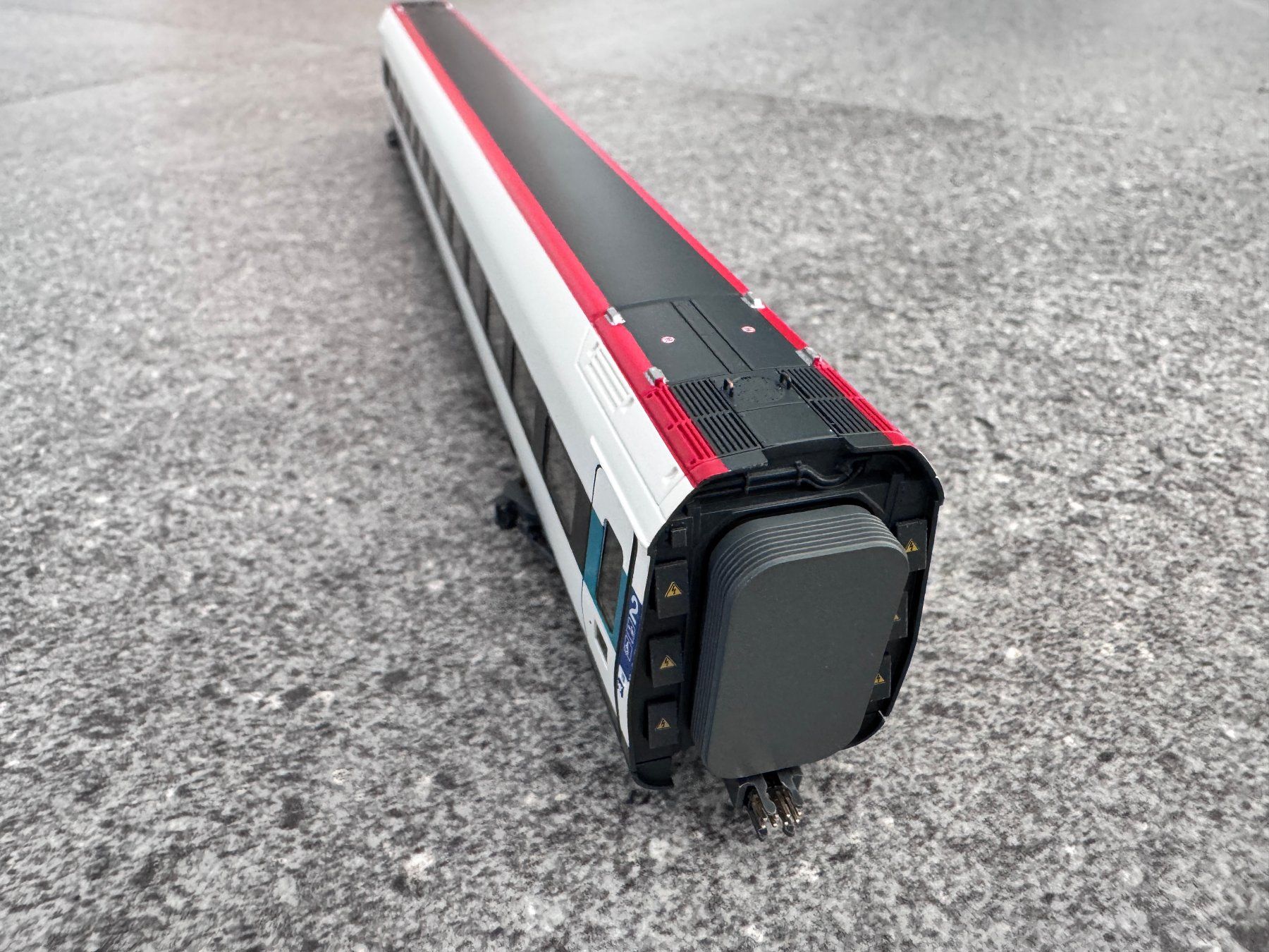 Roco Modelleisenbahnen: Roco SBB RABDe 500 ICN B 2. Kl. Wagen – Gebraucht aus Basel von szbdsfrjs 1