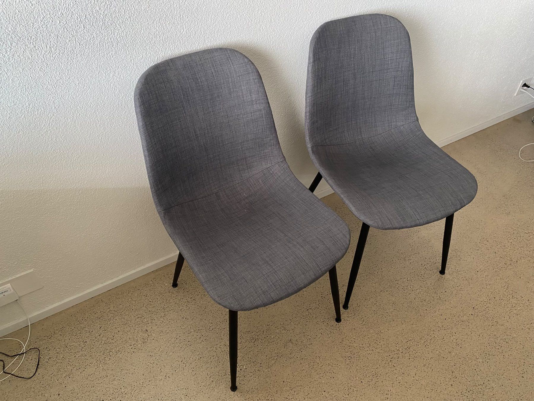 Chaises: 2 dining chairs – D'occasion à Zürich par gio_peirano98