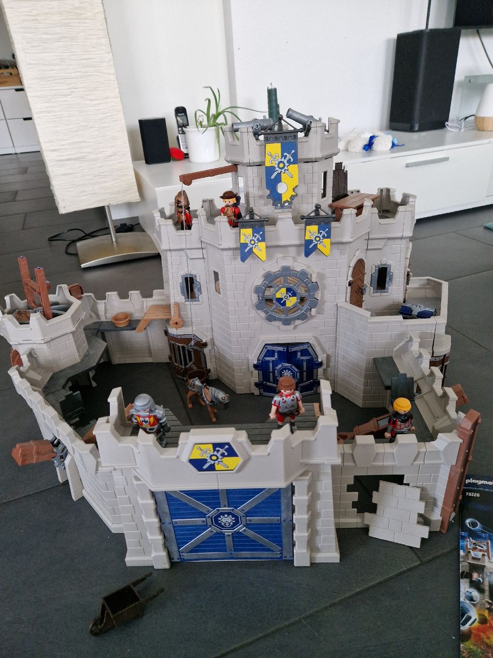 Playmobil Giocattoli: Grosse Playmobil Novelmore Burg – Usato da Würenlingen venduto da Salome8