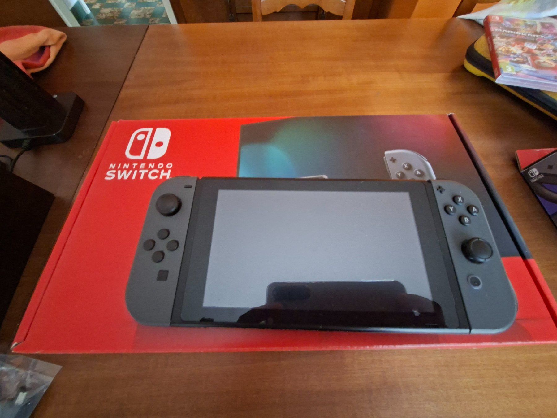 Nintendo Konsolen: Nintendo Switch Bundle: 4 Player + Mario Kart 8 + Zubehör – Gebraucht aus Breganzona von MuttiMaurizio 1