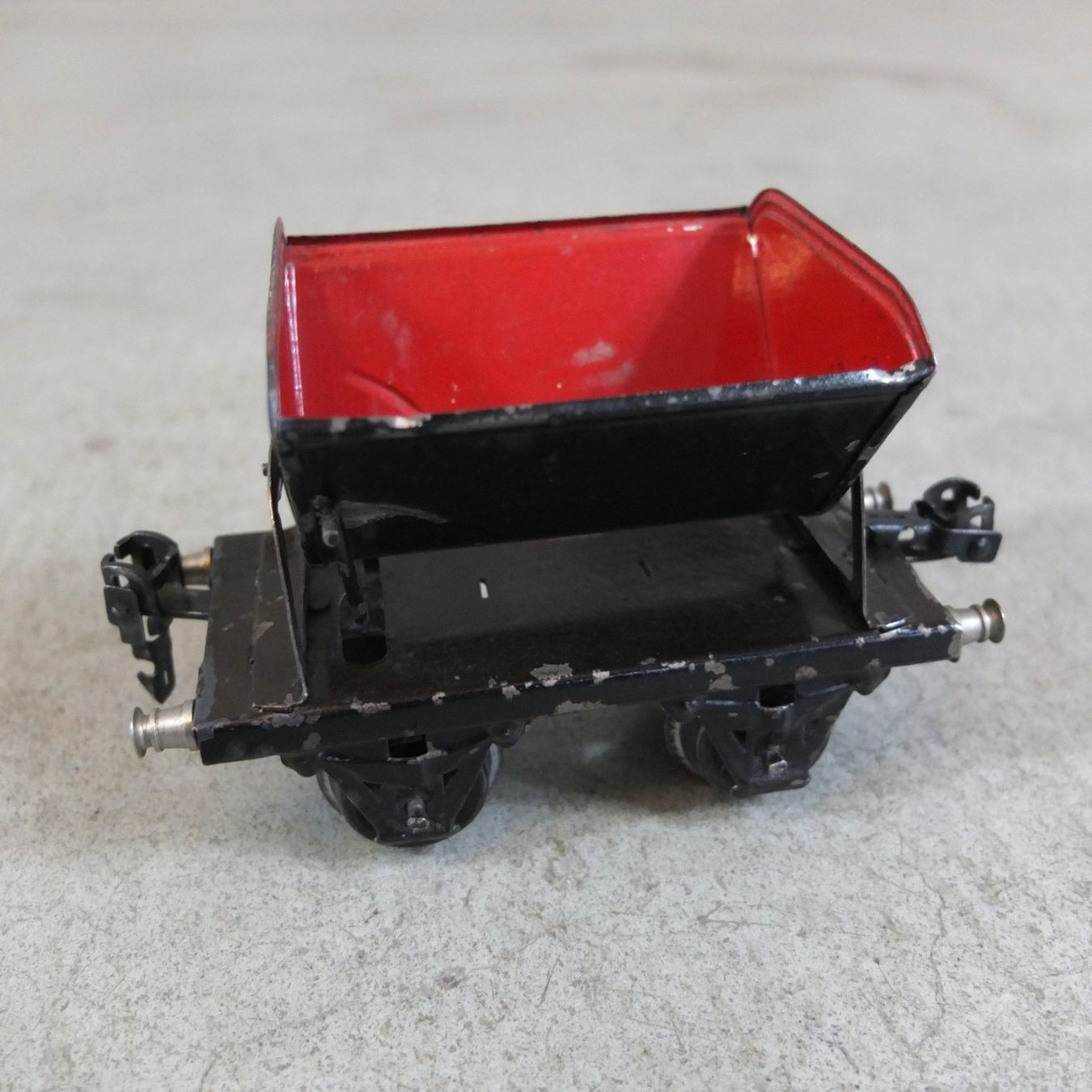Märklin Modelleisenbahnen: Alte Märklin Kipplore Spur 0, 1935 – Gebraucht aus Basel von