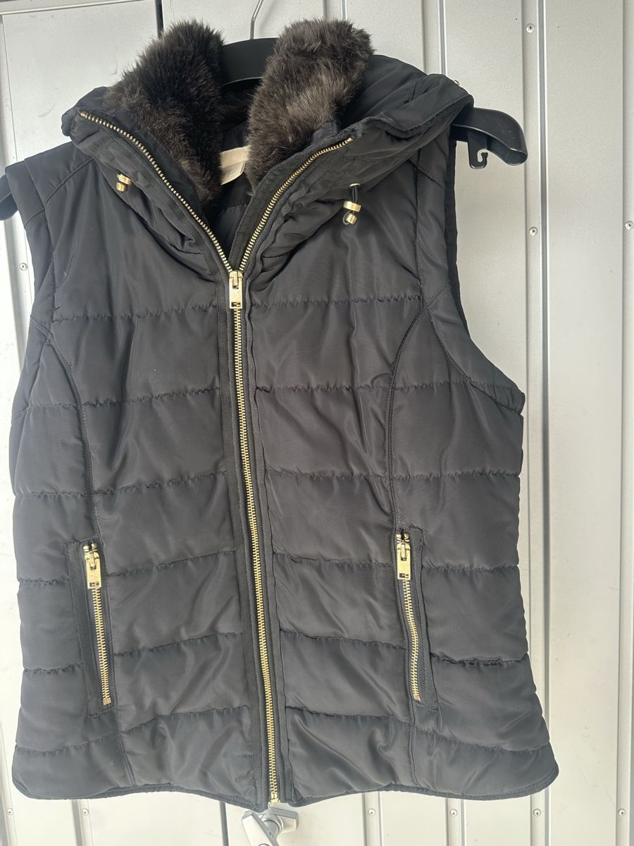 H&M Gilets & Westen: Daunengilet  – Gebraucht aus Zürich von renba1