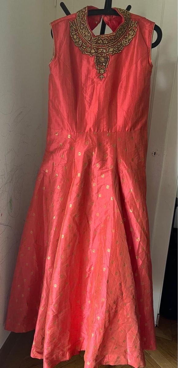 Vestiti: Robe d'été, détail doré, taille M. – Nuovo (secondo la descrizione) da Lausanne venduto da Millionsch 1