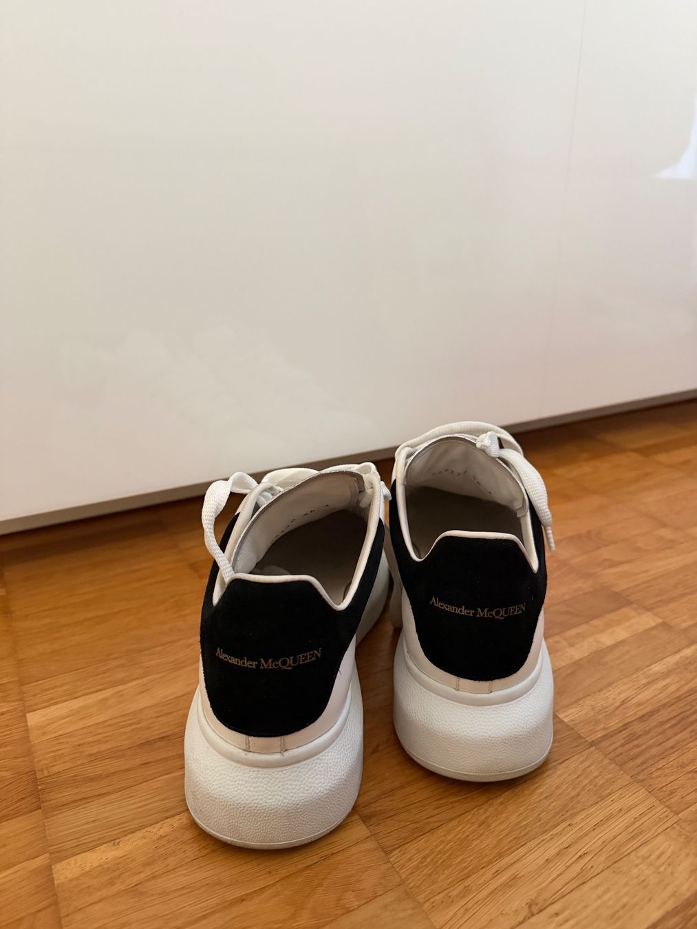 Alexander Mcqueen Scarpe da uomo: Alexander McQueen Schuhe – Usato da Zürich venduto da nat_9yf2 1