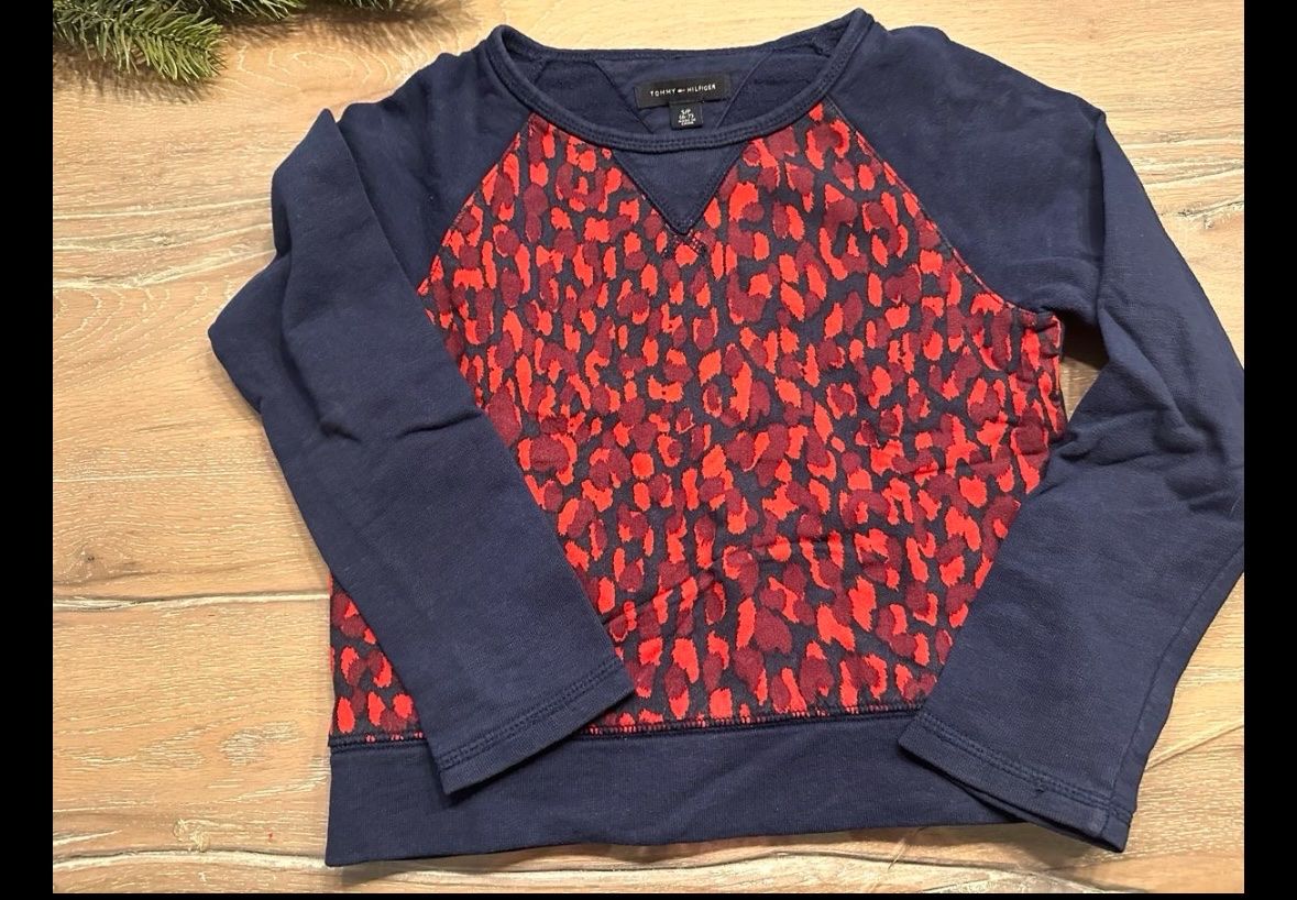 Tommy Hilfiger Maglioni & Felpe: Tommy Hilfiger Sweatshirt Gr. 122 – Usato da Safenwil venduto da Whoopie1