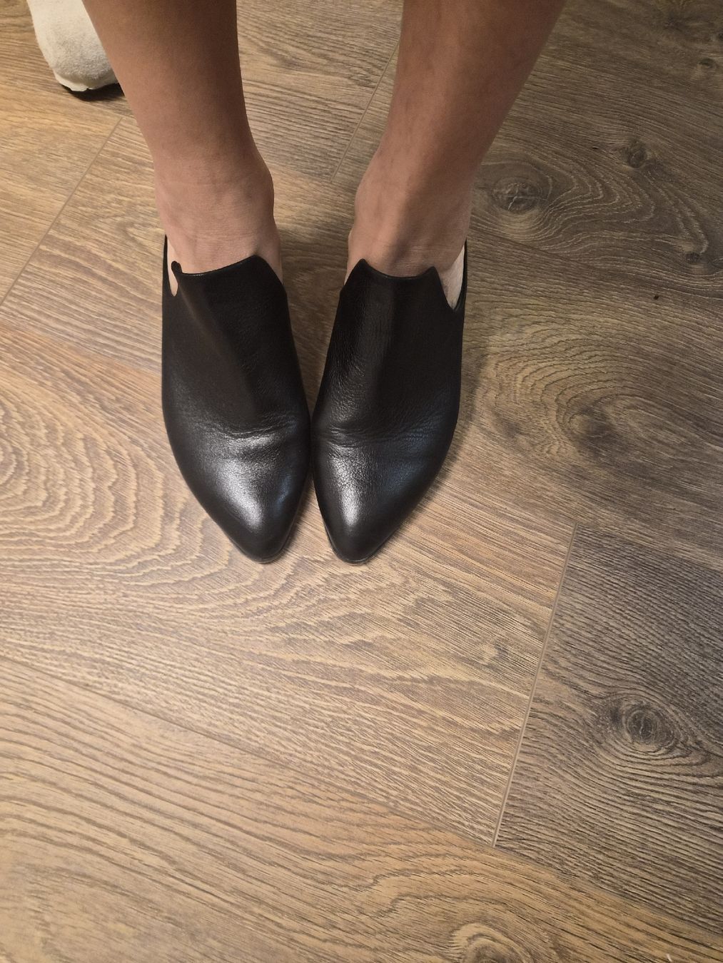 Scarpe da donna: Black Leather Mules - Size 37 - Steve Madden – Usato da Maur venduto da Sofi___
