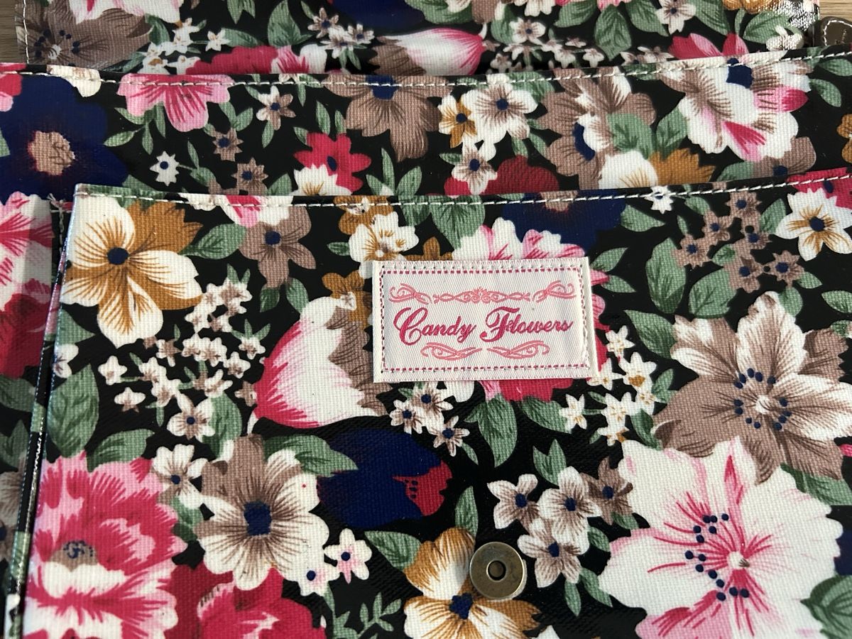 Candy Flowers Borse da donna: Umhängetasche Candy Flowers Blumenmuster – Usato da Goldswil venduto da Juli20 2