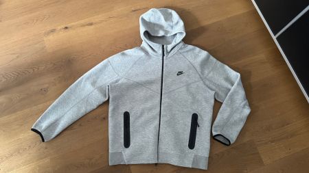 Sportliche NIKE Herren Kapuzenjacke (Freizeit/Sport) Gr. XL