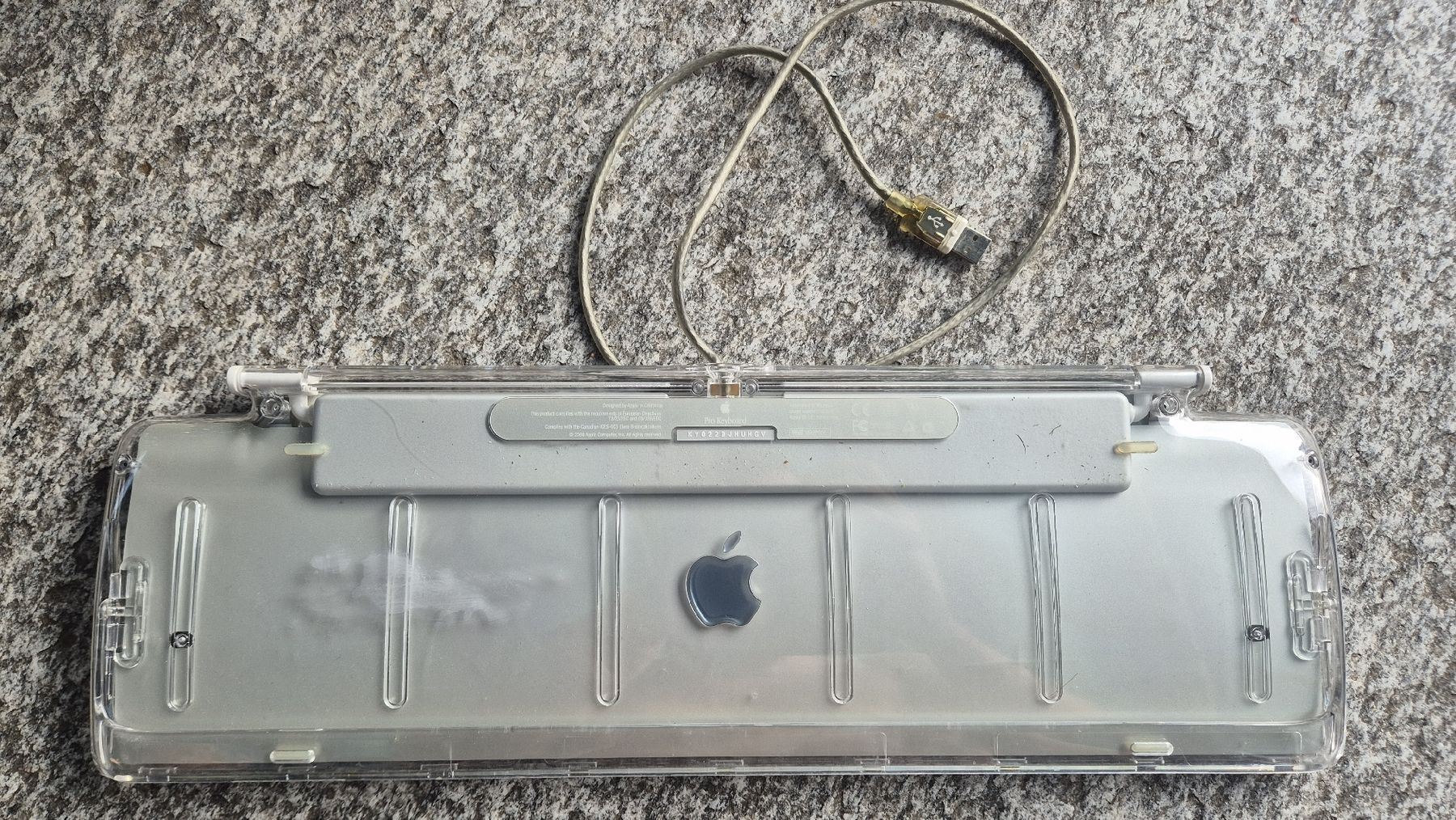 Apple Tastaturen: Apple USB Tastatur M7803 – Gebraucht aus Muttenz von asichtssach