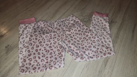 Kuschelige Mädchen Pyjamahose Gr. 134 top Zustand  plüsch