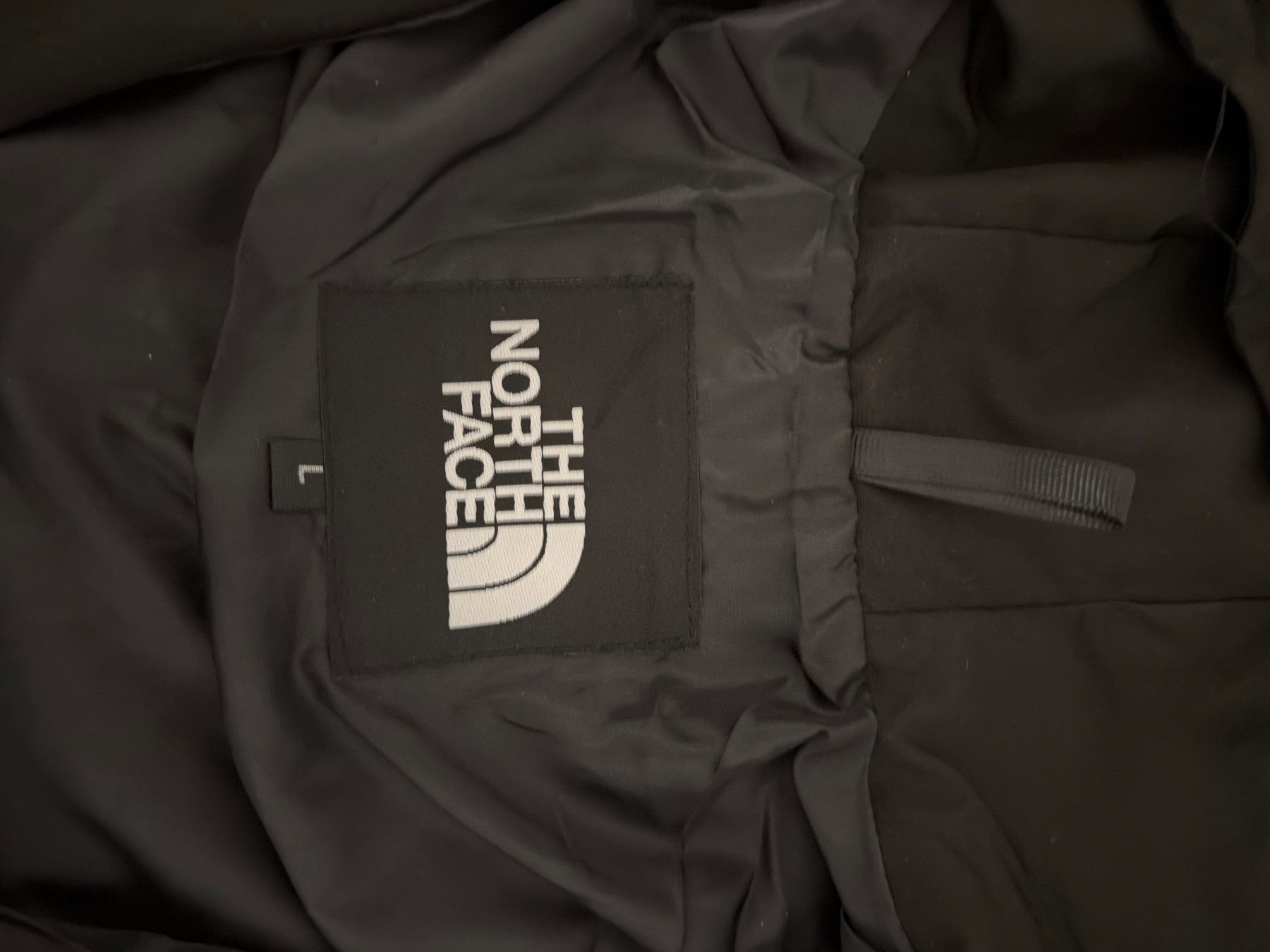 North Face Jacken: THE NORTH FACE, C'est un pull zippé – Gebraucht aus Montreux von Khairbabak 4