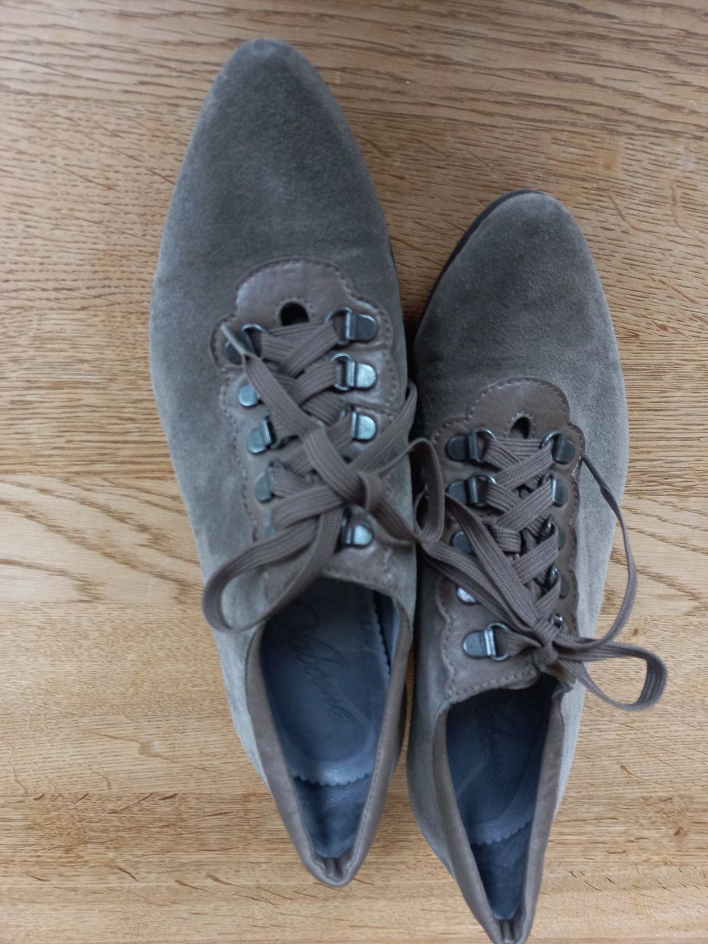 Scarpe da donna: Wunderschöne Vabeene Halbschuhe, Gr. 41 – Nuovo (secondo la descrizione) da Büttikon AG venduto da Annale 5