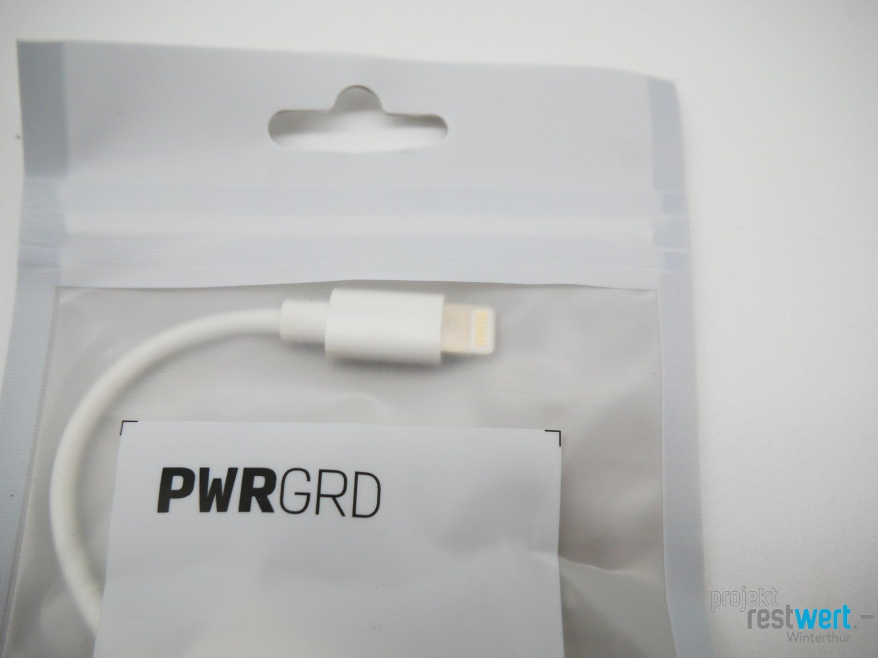 Lettori di schede: POWERGUARD Lightning zu SD Kartenslot Adapter – Nuovo e nell'imballaggio originale da Winterthur venduto da Restwert_Winterthur 2
