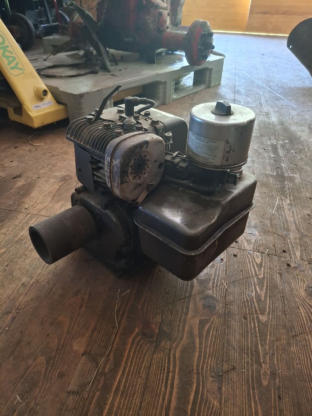 Moteurs: Briggs und Stratton Motor  – D'occasion à Alt St. Johann par iderf27 2