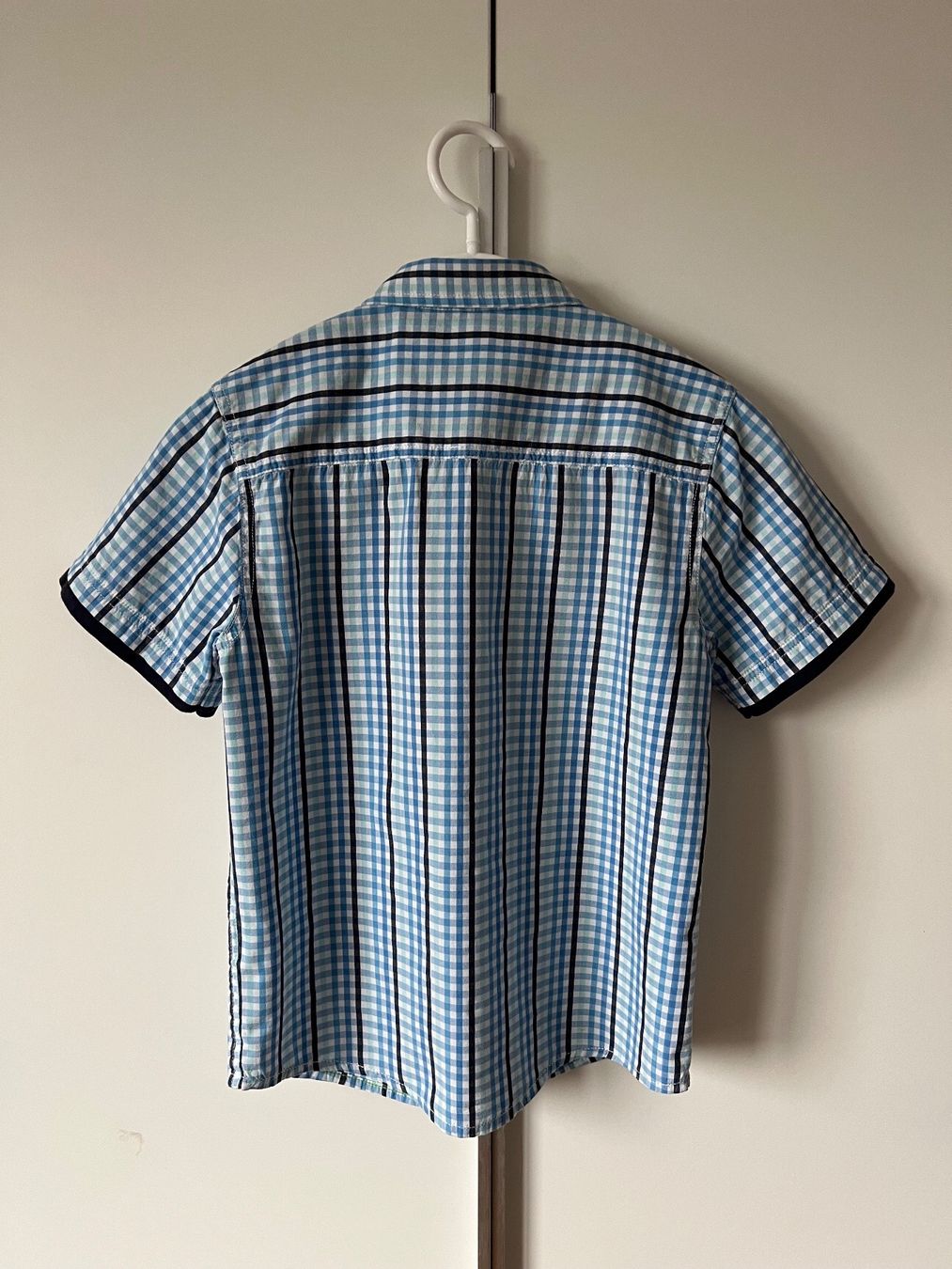 Camicie, T-shirt & Polo: Kurzarmhemd 140 – Usato da Lengnau BE venduto da Rubin27 1