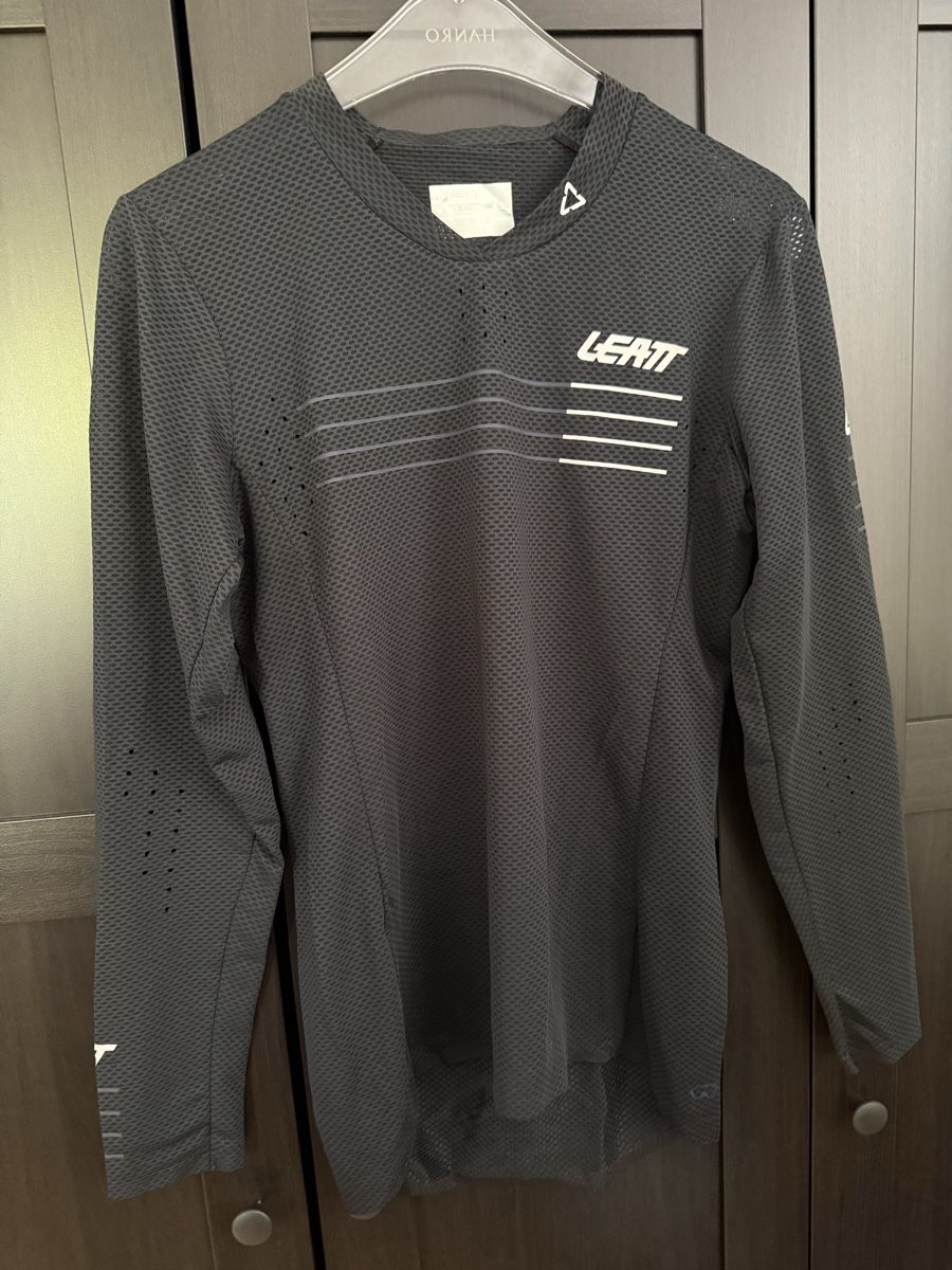Leatt Canottiere & Pantaloni: Leatt Damen Bike Jersey Gravity schwarz Gr. M  – Usato da Rüti ZH venduto da nadi_977