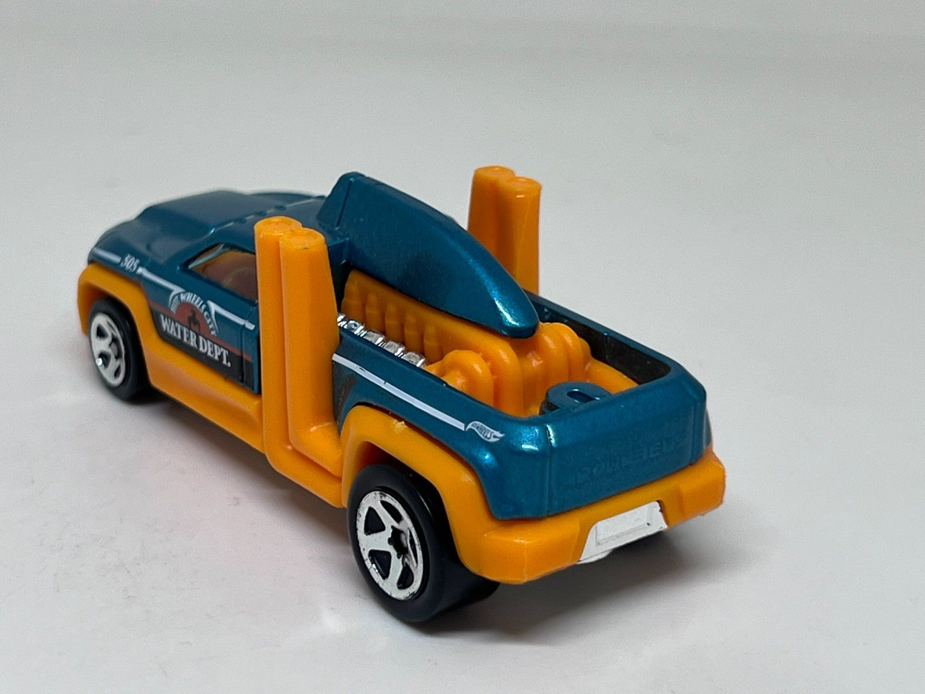 Hot Wheels Modellini d'auto: Hot Wheels Diesel Duty #600 – Usato da Wildegg venduto da LaaBoutique 2