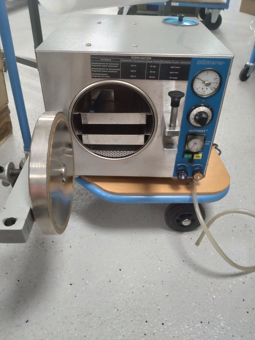 Pasti del neonato: Autoklave / Sterilisation Vapomat 201 – Usato da Seedorf UR venduto da Skywalker89