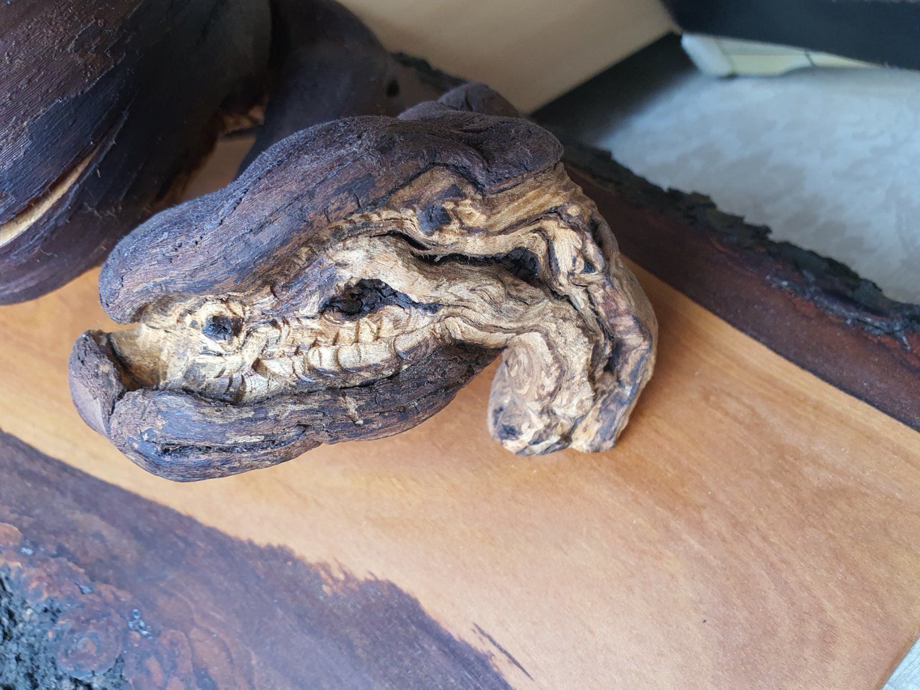Articoli in legno: Sculpture sur bois, murale, Ph. Blanchet – Nuovo e nell'imballaggio originale da DUGNY (-Leytron) venduto da Rdeny 5