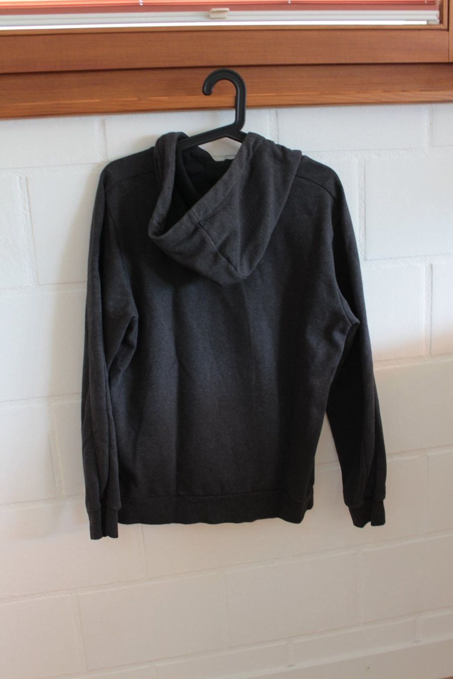 Puma Maglioni & Felpe: Pull Puma gris gr. S – Usato da Delémont venduto da Petitlutin 1