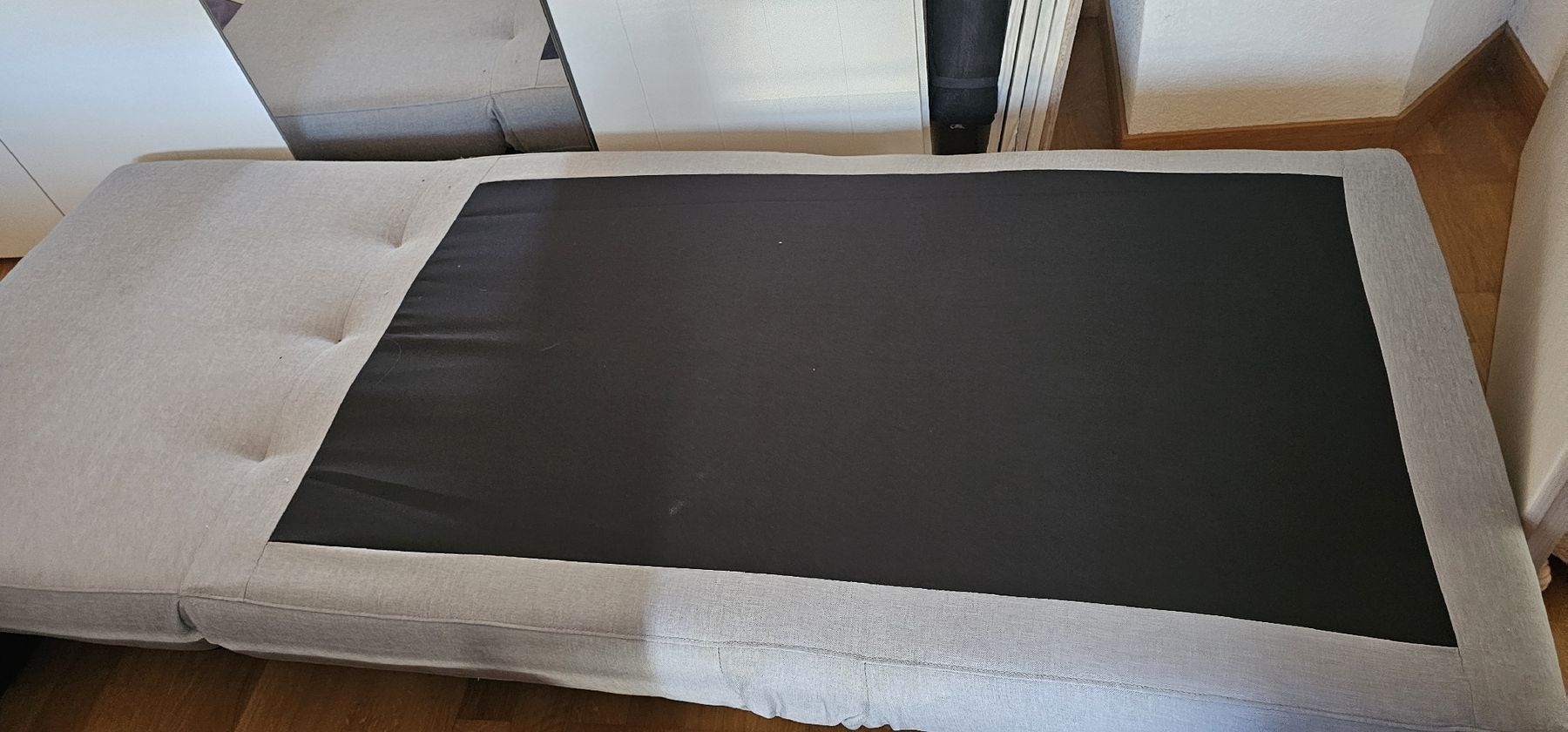 Fauteuils: Sessel mit Schlaffunktion – D'occasion à Biglen par Infinity06 1