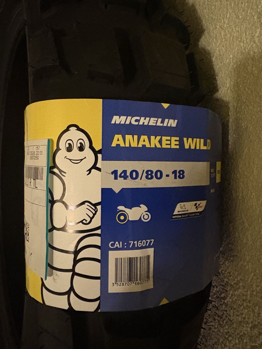 Altro in Scrittura & Disegno: Pneu Michelin Anakee Wild – Nuovo e nell'imballaggio originale da La Chaux-de-Fonds venduto da Esti88 1