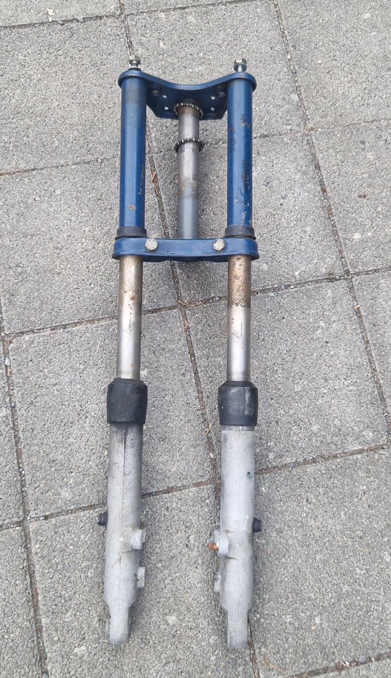 Piaggio Mofas: Fourche original Piaggio Bravo – Gebraucht aus Monthey von Objako 2