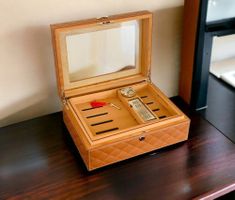 edler Humidor 32cm in Braun Leder Look NEU