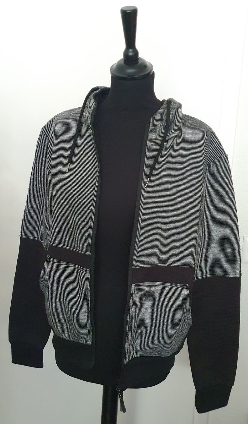 Maglioni & Felpe: Sweatshirt avec capuchon - Taille S – Usato da Court venduto da Jovi2 1
