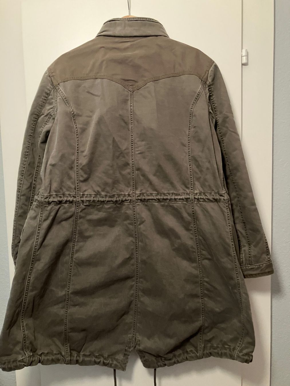 Levi's Cappotti: Levi`s Mantel/Parka – Usato da Basel venduto da Fish 5