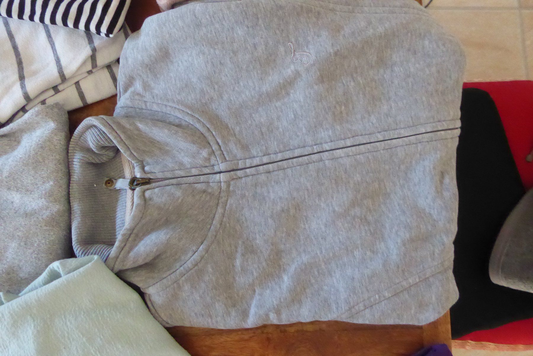 Lotti di vestiti: 6 Pullover 2 Sweatshirt Gr S Cecil 2 TOM TAILOR Only ect – Usato da Sargans venduto da Benziner 5