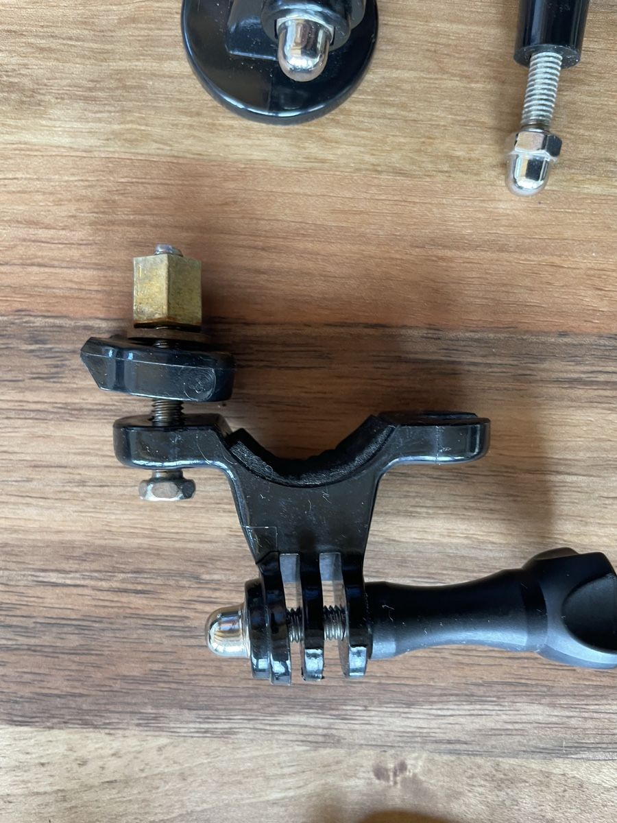 Gopro Action Cam: GoPro Hero 7 mit Zubehör – Usato da Nunningen venduto da Traktorpilot 3