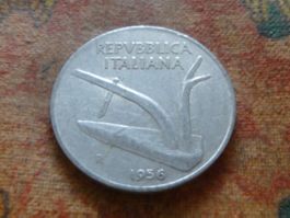 ITALIE  10  Lire  1956