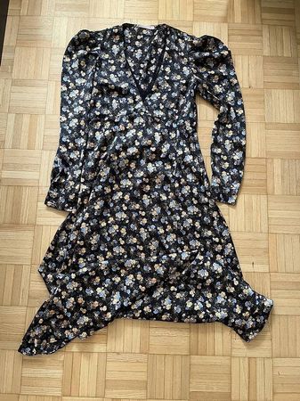 Kleid MNG Blumenmuster schwarz Grösse S