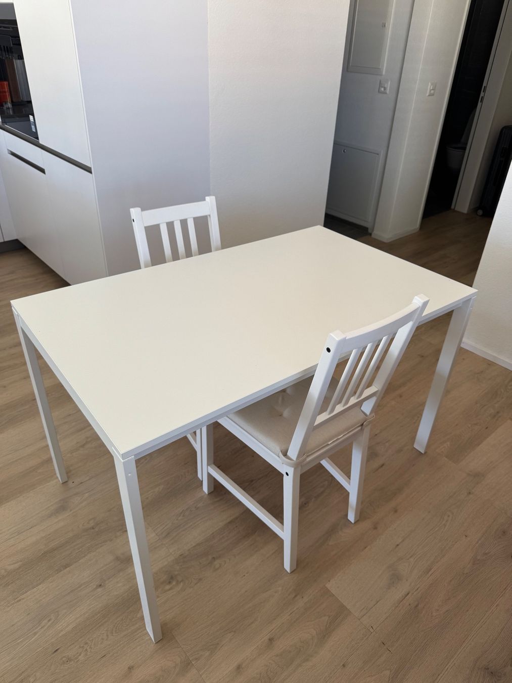 Ikea Set di tavolo e panche: Tischset Ikea VIHALS und 2x Ikea STEFAN - 5 CHF! – Usato da Zürich venduto da bas_bpr7