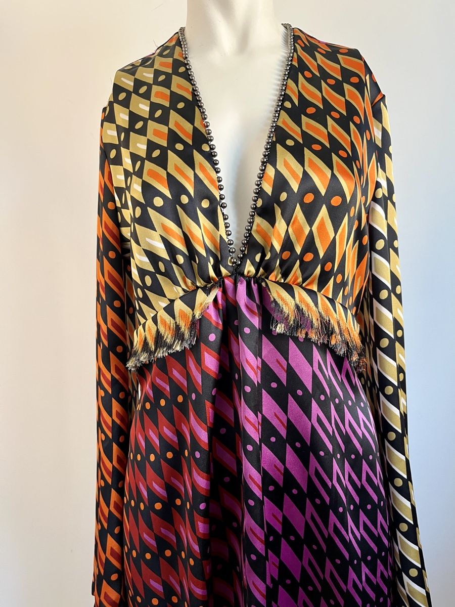 Kleider: Farbenfrohes ZARA- Satin- Minikleid, mit Perlen – Neu (gemäss Beschreibung) aus St. Gallen von reg_f8h8 1