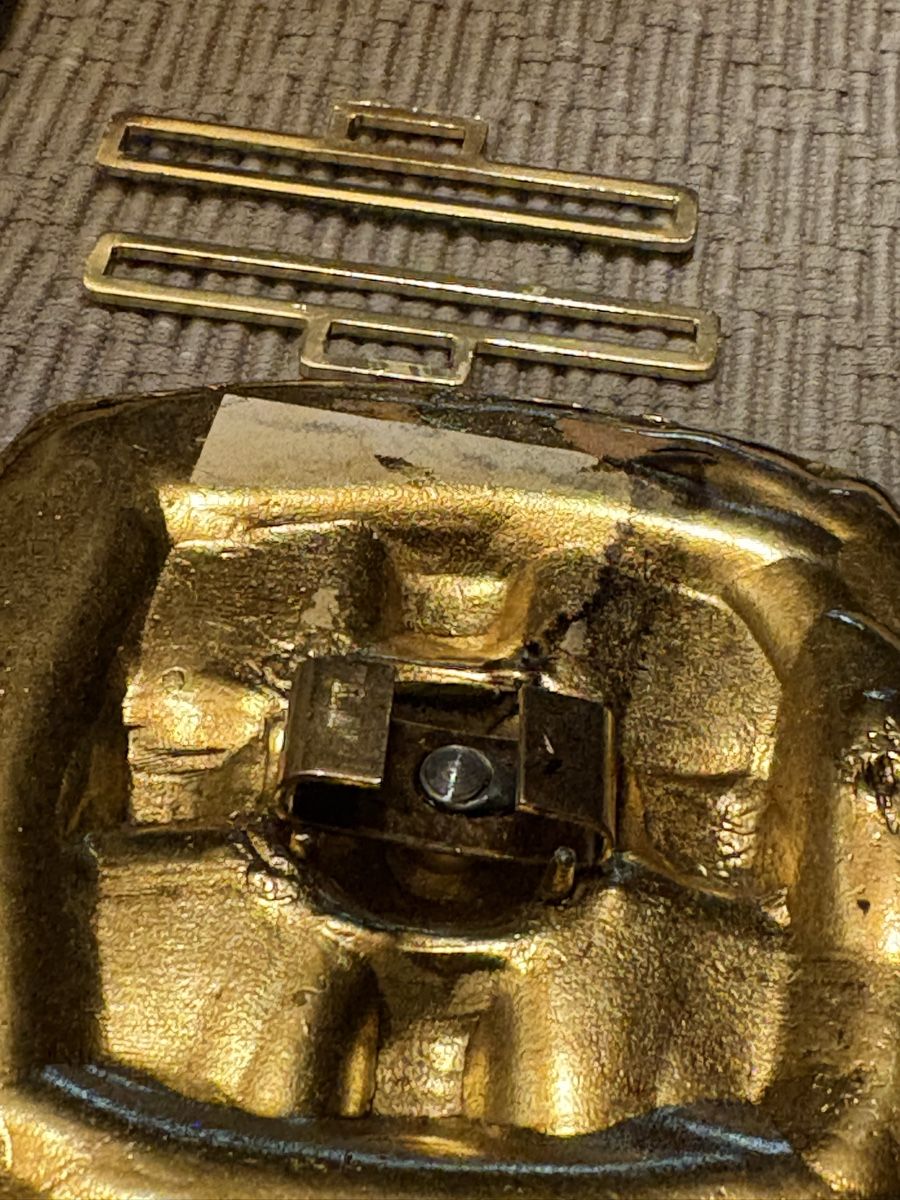 Fibbie per cinture: Gürtelschnalle gold farbig – Usato da Rümlang venduto da euqinom16 2