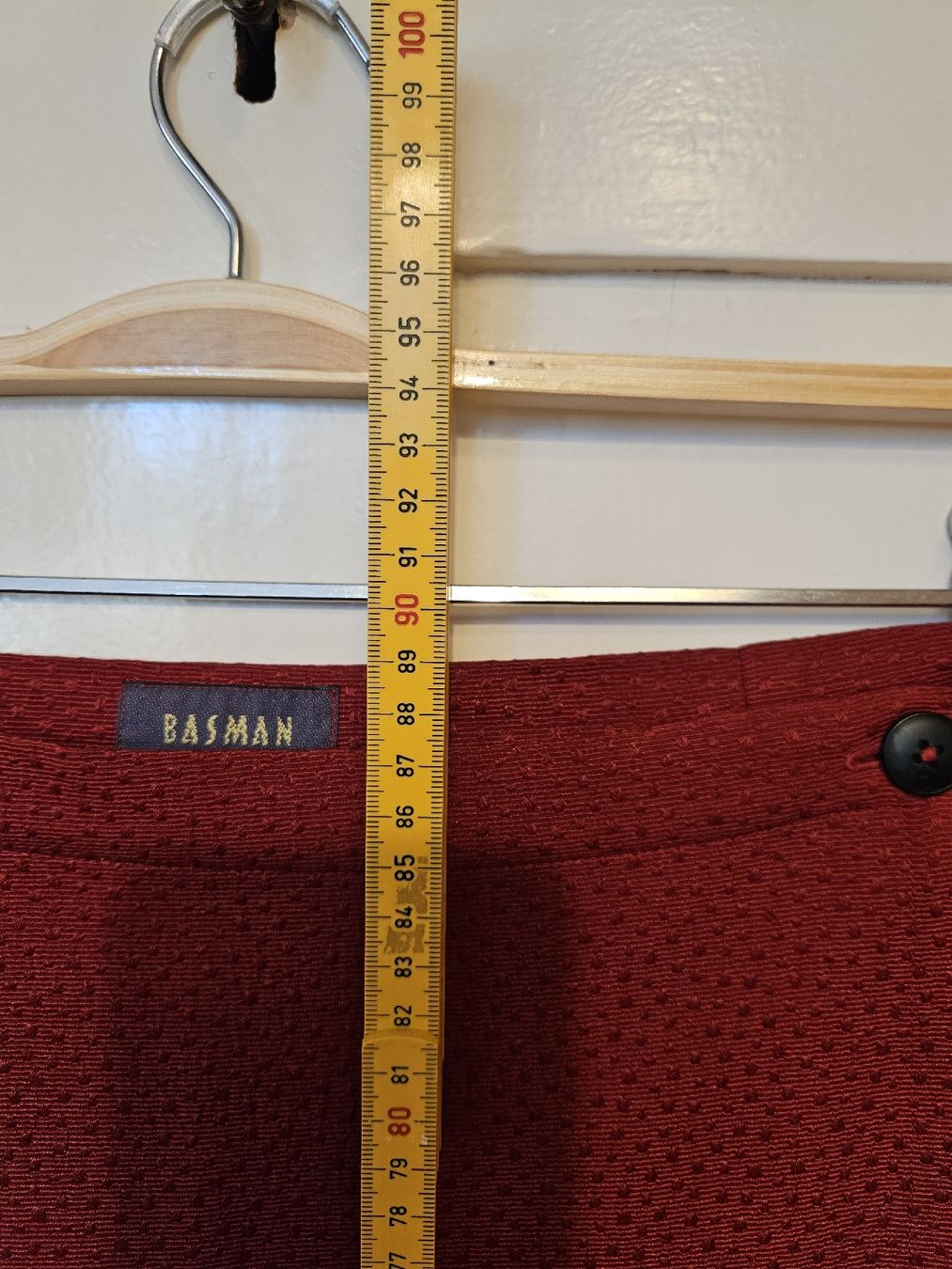 Gonne: Rock Basman strukturiert rot – Usato da Wattwil venduto da Fair2nd 4