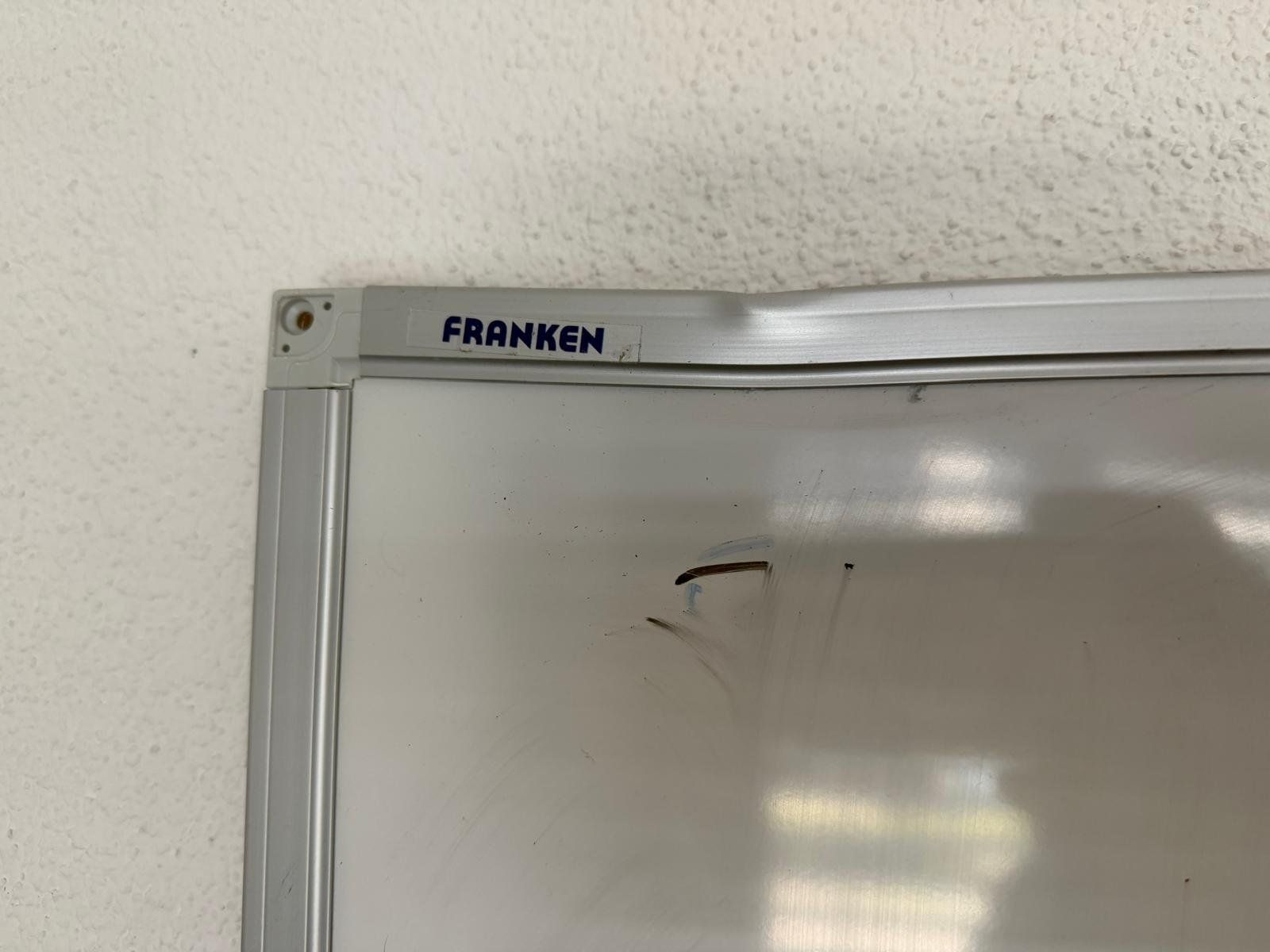 Lavagne: ZU VERSCHENKEN - Whiteboard zum Aufhängen – Usato da Zürich venduto da mdm_6fx8 1