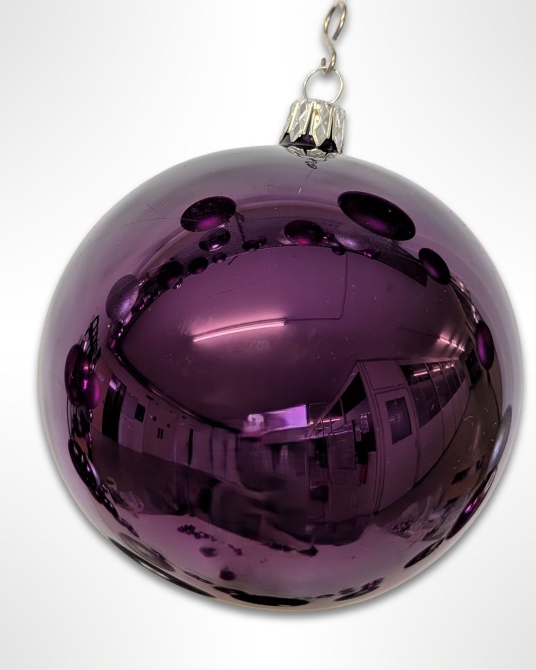 Alle Dekorationen: Weihnachtskugeln purpur/grau/silber 142 Stück – Gebraucht aus Suhr von Restwert_Suhr 6