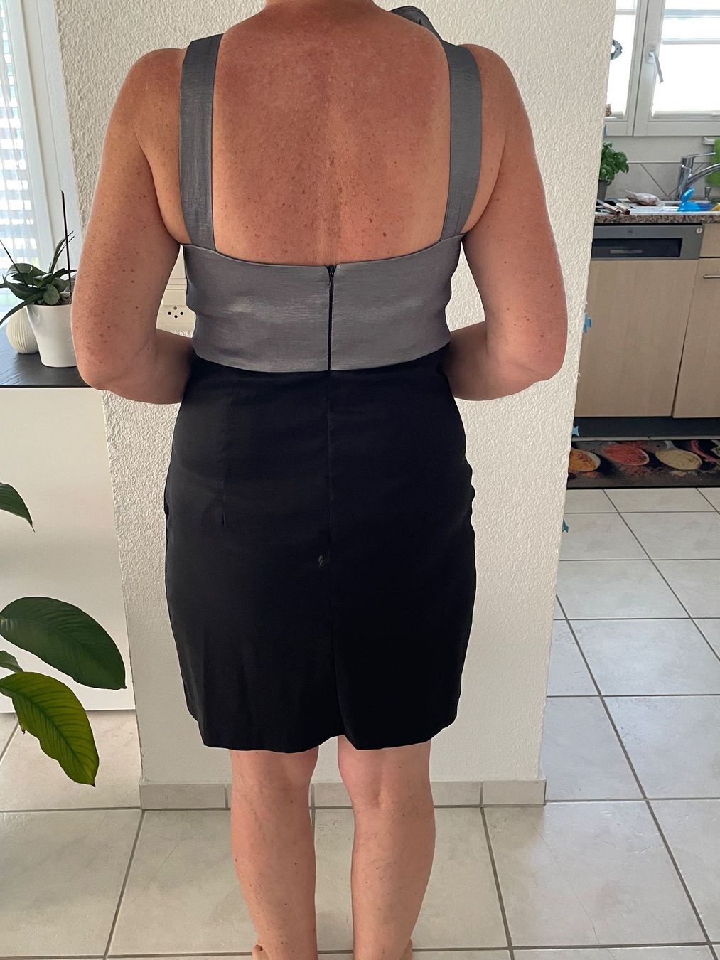 Vestiti: Cocktailkleid Grösse 38 – Usato da Jona venduto da Mafari 1